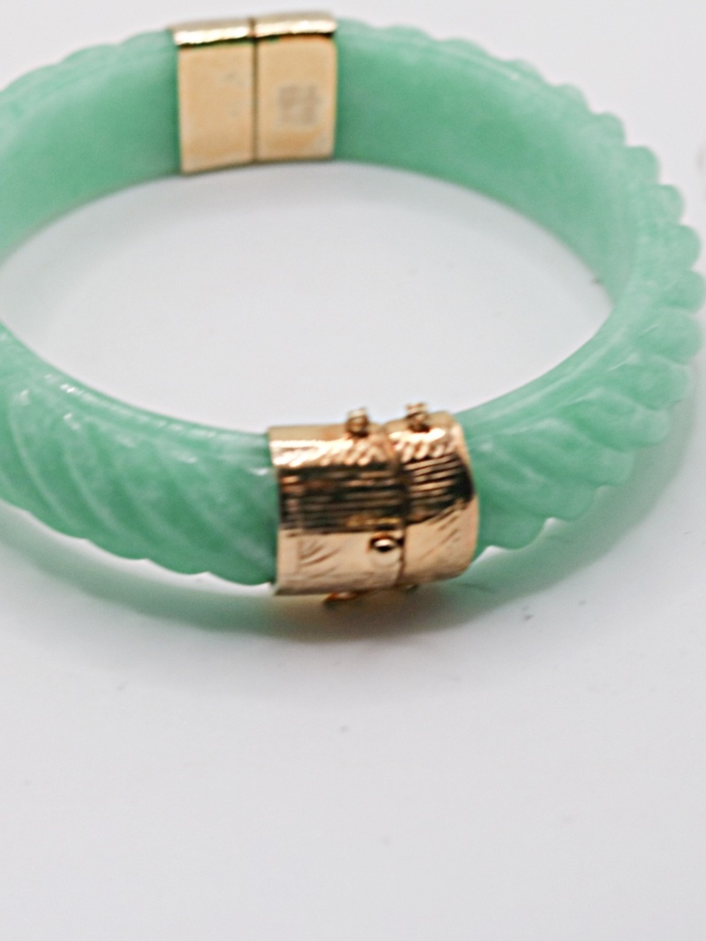 1940s -1950s Burmese Carved jadeite jade hinged bangle bracelet